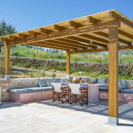 Charming Spacious House, 5min From Rethymno! * Tria Monastiria